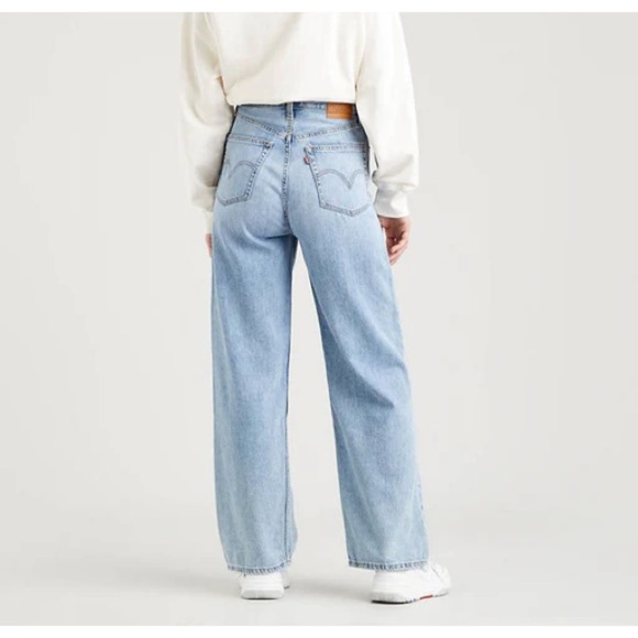 Levi's High Rise Loose Jean - Picture 2 of 14